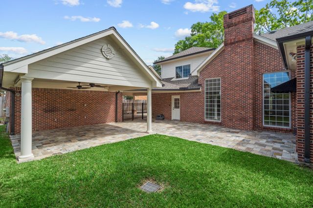 70 Pipers Walk, Sugar Land, TX 77479
