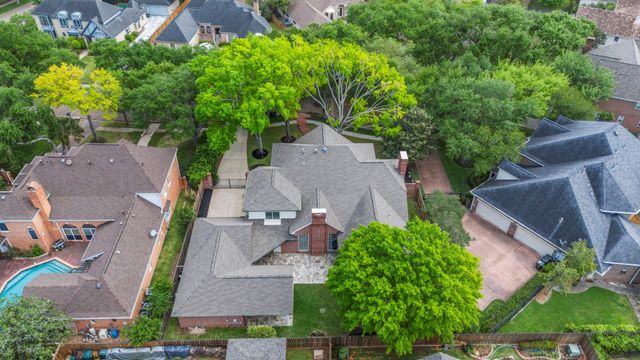 70 Pipers Walk, Sugar Land, TX 77479