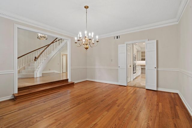 70 Pipers Walk, Sugar Land, TX 77479