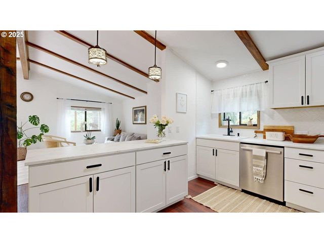 98825 PLEASANT HILL Dr 36, Brookings, OR 97415