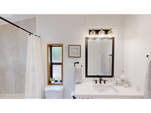 98825 PLEASANT HILL Dr 36, Brookings, OR 97415