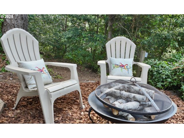 98825 PLEASANT HILL Dr 36, Brookings, OR 97415