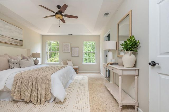 1005 Crabapple Lake Circle, Roswell, GA 30076