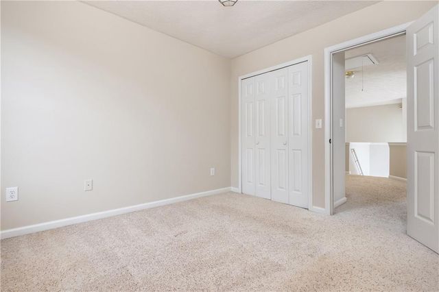 1005 Crabapple Lake Circle, Roswell, GA 30076