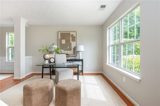 1005 Crabapple Lake Circle, Roswell, GA 30076