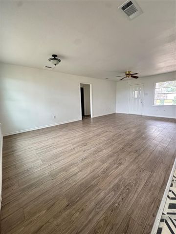 1824 Reese Street, Liberty, TX 77575