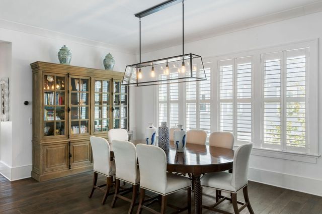 352 Bridgetown Pass, Mount Pleasant, SC 29464