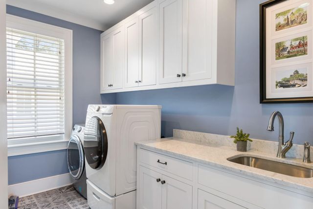 352 Bridgetown Pass, Mount Pleasant, SC 29464