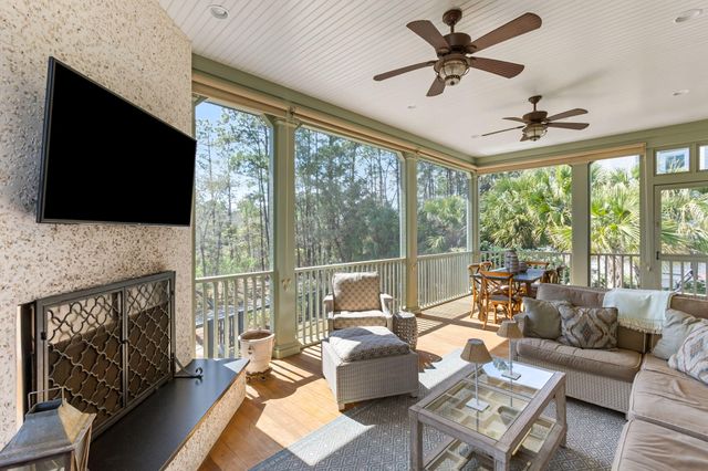 352 Bridgetown Pass, Mount Pleasant, SC 29464