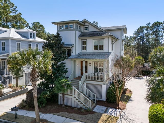352 Bridgetown Pass, Mount Pleasant, SC 29464