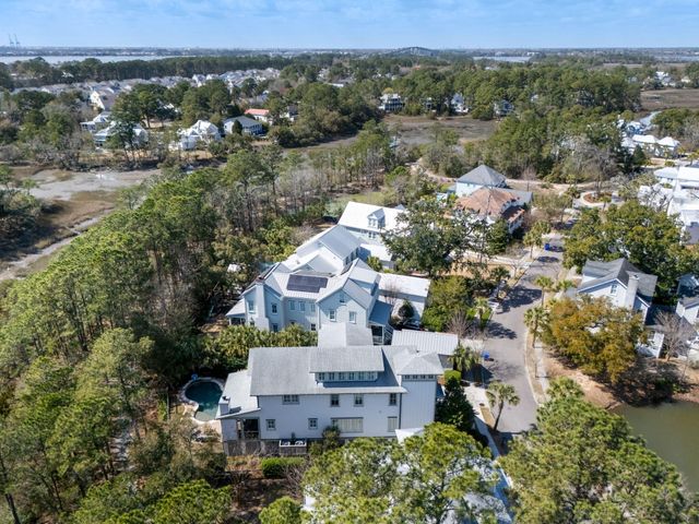 352 Bridgetown Pass, Mount Pleasant, SC 29464