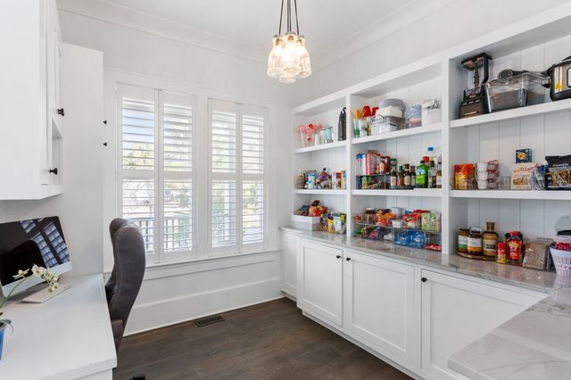 352 Bridgetown Pass, Mount Pleasant, SC 29464