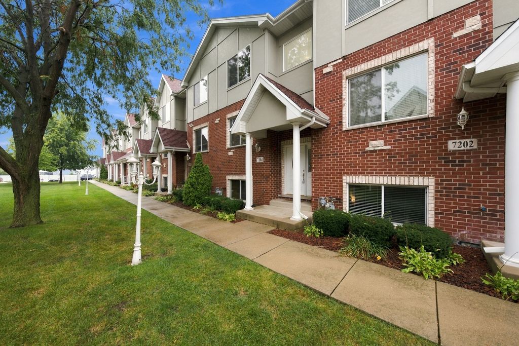7204 W 83rd Street, Bridgeview, IL 60455 — photo 3