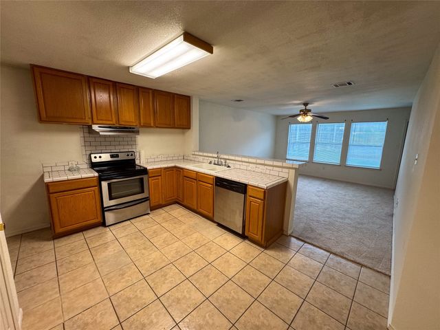 1920 Southridge Lane, Sherman, TX 75092