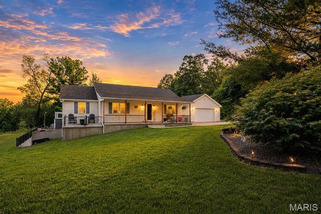 4714 Huntington Drive, Farmington, MO 63640