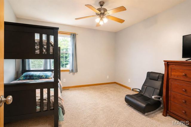 4714 Huntington Drive, Farmington, MO 63640