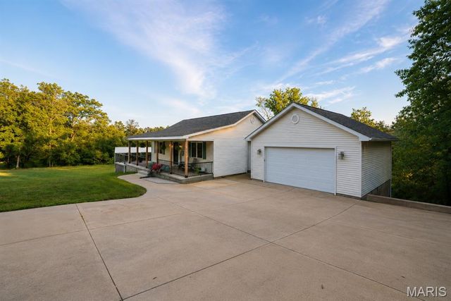 4714 Huntington Drive, Farmington, MO 63640