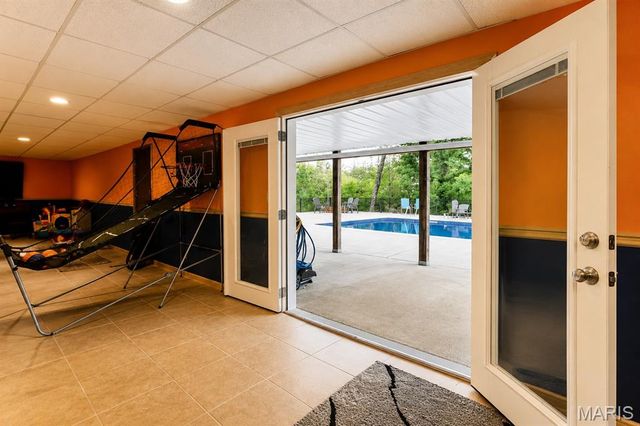 4714 Huntington Drive, Farmington, MO 63640