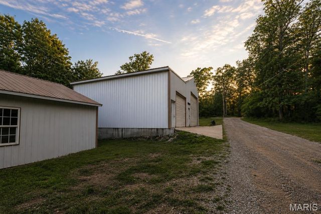 4714 Huntington Drive, Farmington, MO 63640