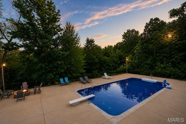 4714 Huntington Drive, Farmington, MO 63640