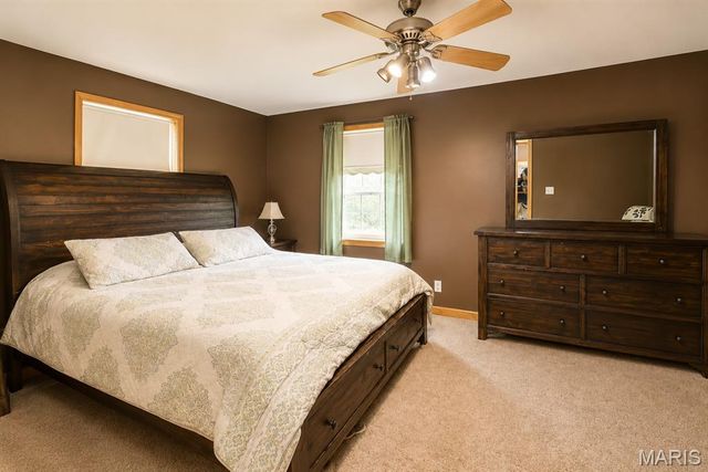 4714 Huntington Drive, Farmington, MO 63640
