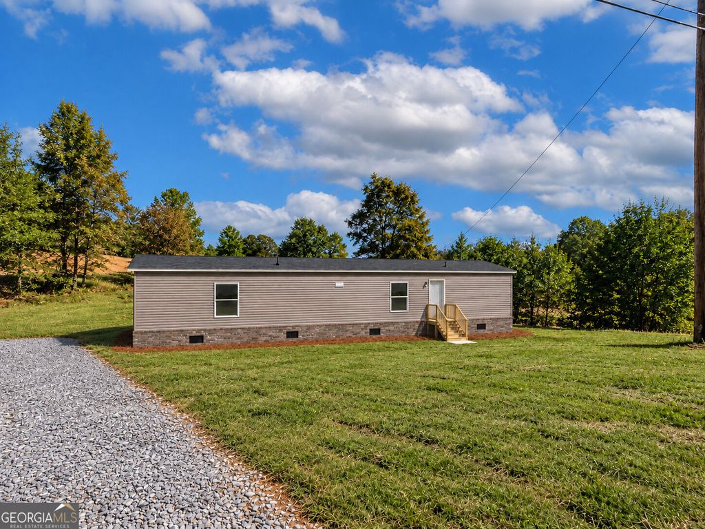 6050 Gumlog Road, Martin, GA 30557 — exterior