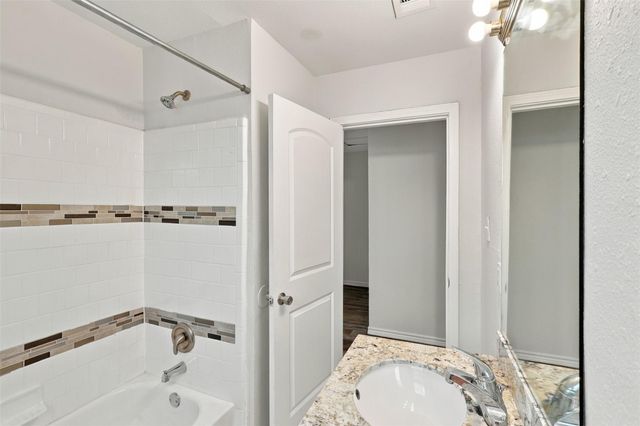 5635 Belarbor Street, Houston, TX 77033