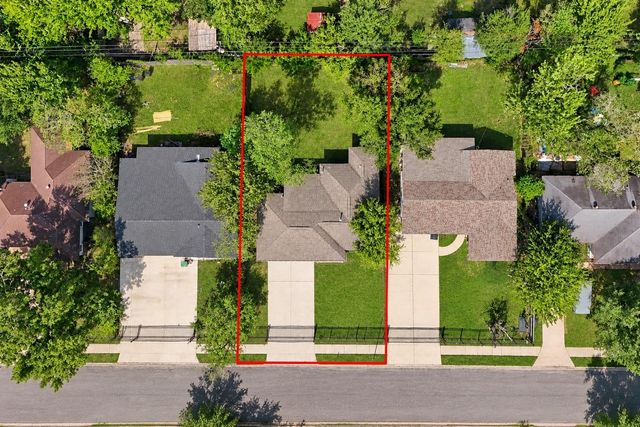5635 Belarbor Street, Houston, TX 77033