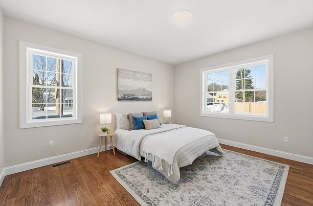 20 Willow St, Clinton, MA 01510