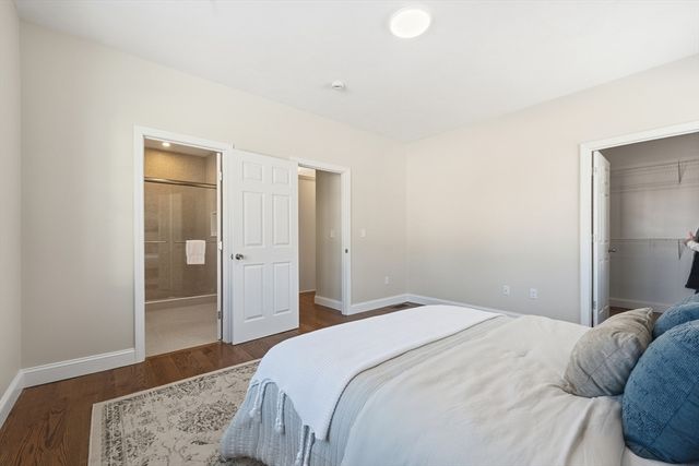 20 Willow St, Clinton, MA 01510