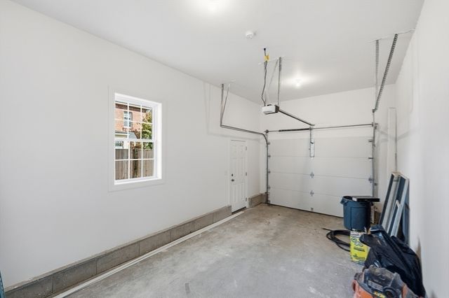 20 Willow St, Clinton, MA 01510