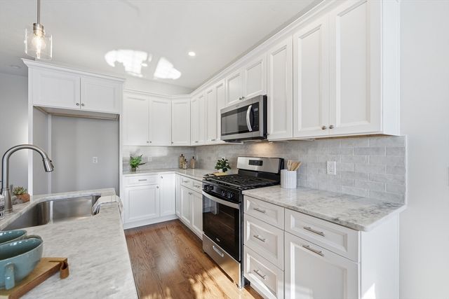 20 Willow St, Clinton, MA 01510