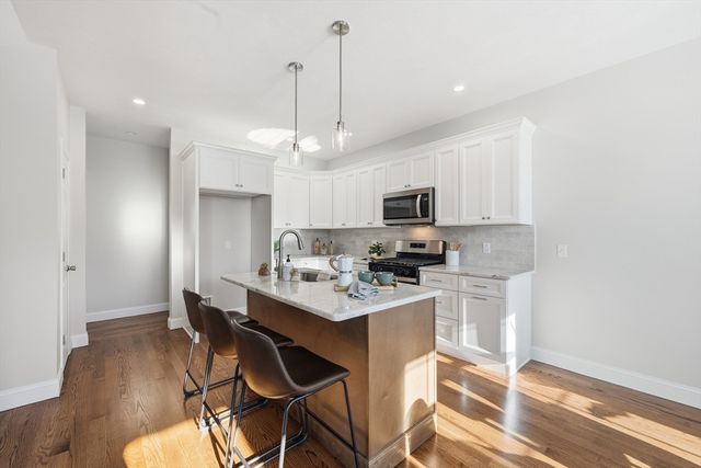 20 Willow St, Clinton, MA 01510