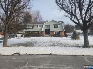 3 Harold Mathews Jr Court, Butler Borough, NJ 07405