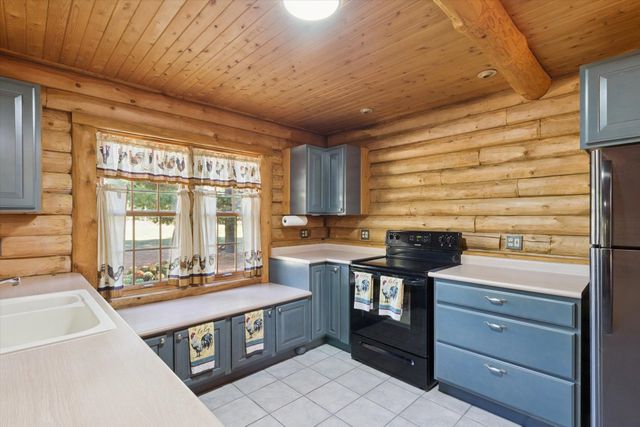 751 Hunters Ridge, Marion Twp, MI 49665