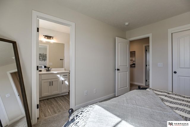 16122 Earl Street, Bennington, NE 68007