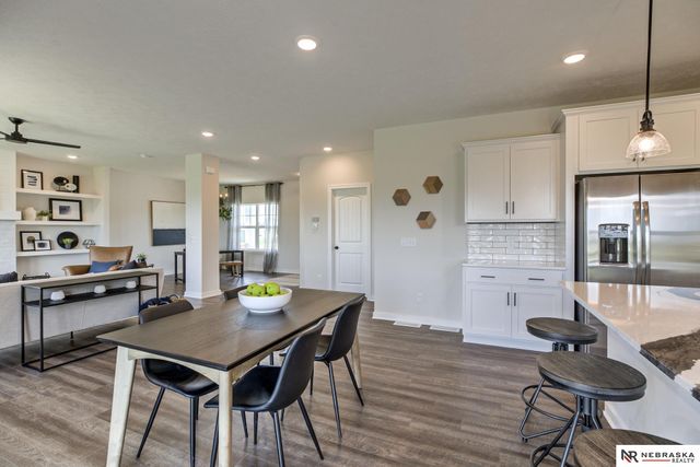 16122 Earl Street, Bennington, NE 68007