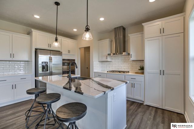 16122 Earl Street, Bennington, NE 68007