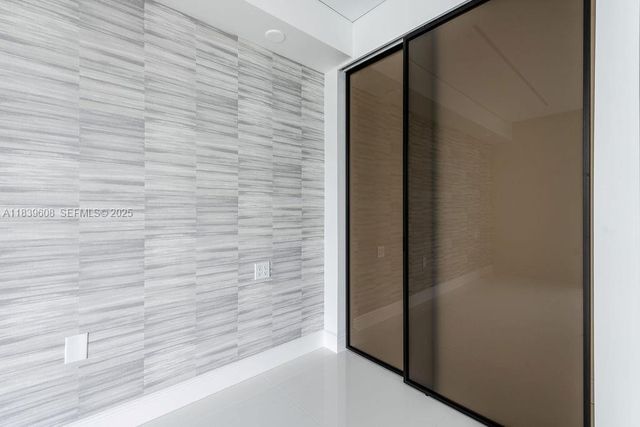 300 Sunny Isles Boulevard 41808, Sunny Isles Beach, FL 33160