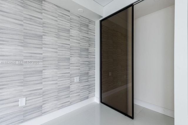 300 Sunny Isles Boulevard 41808, Sunny Isles Beach, FL 33160