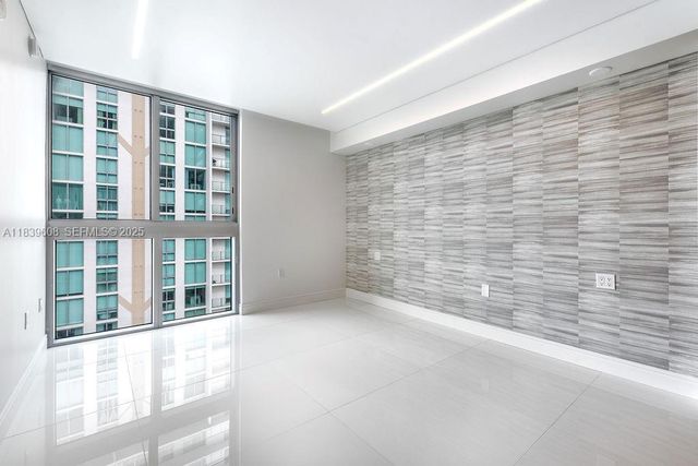 300 Sunny Isles Boulevard 41808, Sunny Isles Beach, FL 33160