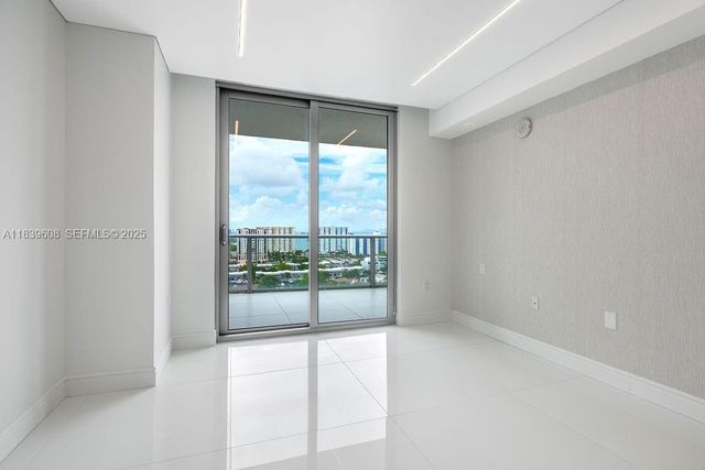 300 Sunny Isles Boulevard 41808, Sunny Isles Beach, FL 33160