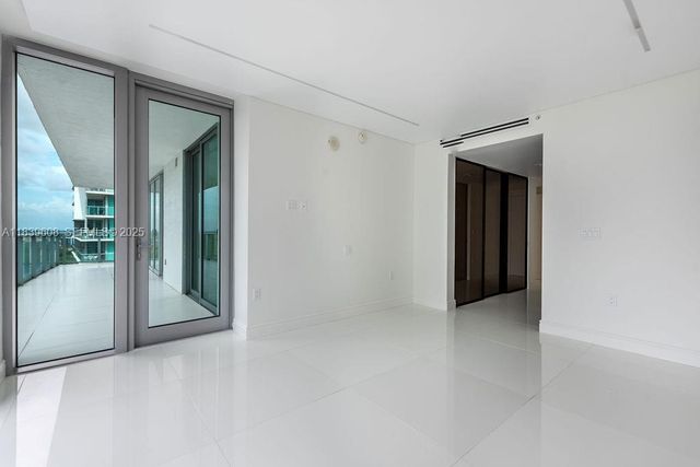 300 Sunny Isles Boulevard 41808, Sunny Isles Beach, FL 33160
