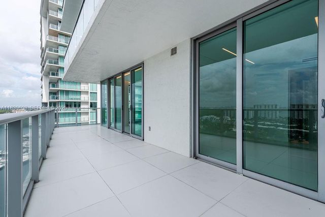300 Sunny Isles Boulevard 41808, Sunny Isles Beach, FL 33160