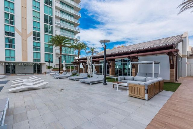300 Sunny Isles Boulevard 41808, Sunny Isles Beach, FL 33160