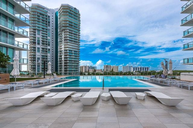 300 Sunny Isles Boulevard 41808, Sunny Isles Beach, FL 33160