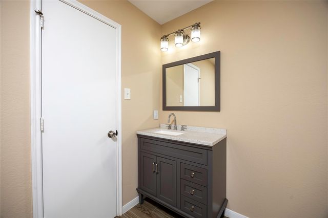 1207 Bartlett Cove Drive, Houston, TX 77067