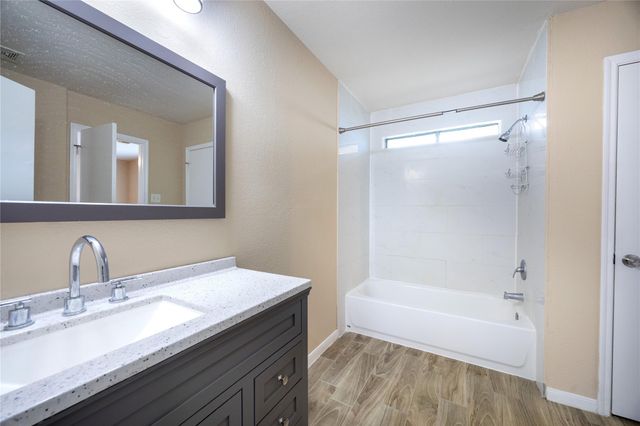 1207 Bartlett Cove Drive, Houston, TX 77067