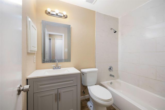 1207 Bartlett Cove Drive, Houston, TX 77067