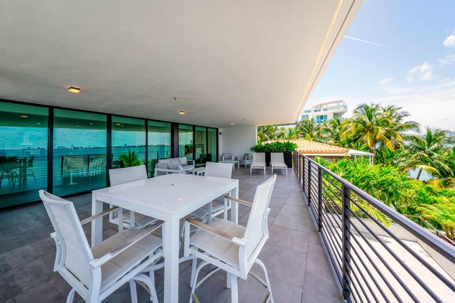 1930 Bay Drive, Miami Beach, FL 33141